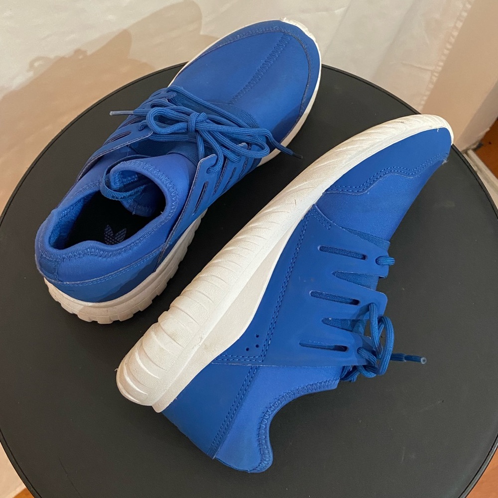 Adidas blue tubular sneakers size 5